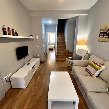 Talavera Atico Con Terraza Y Parking Apartamento Sevilha
